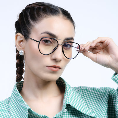 Eyejack Aura Grey & Black Wayfarer Eyeglasses for Men & Women (19002FCL1952-C1)