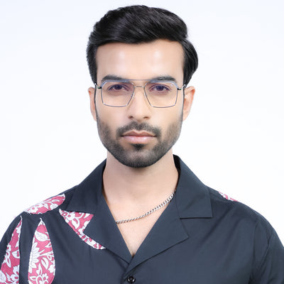 Eyejack Aura Light Grey & Silver Wayfarer Eyeglasses for Men & Women (19005FCL1972-C3)