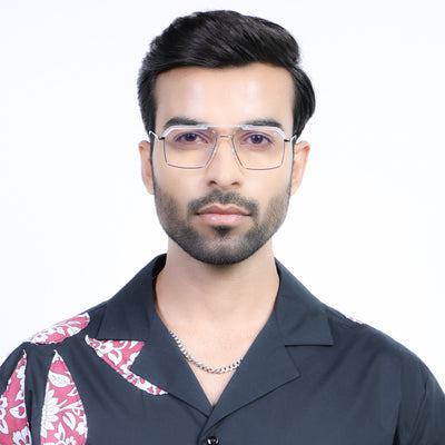 Eyejack Aura Silver & Transparent Wayfarer Eyeglasses for Men & Women (19005FCL1975-C6)