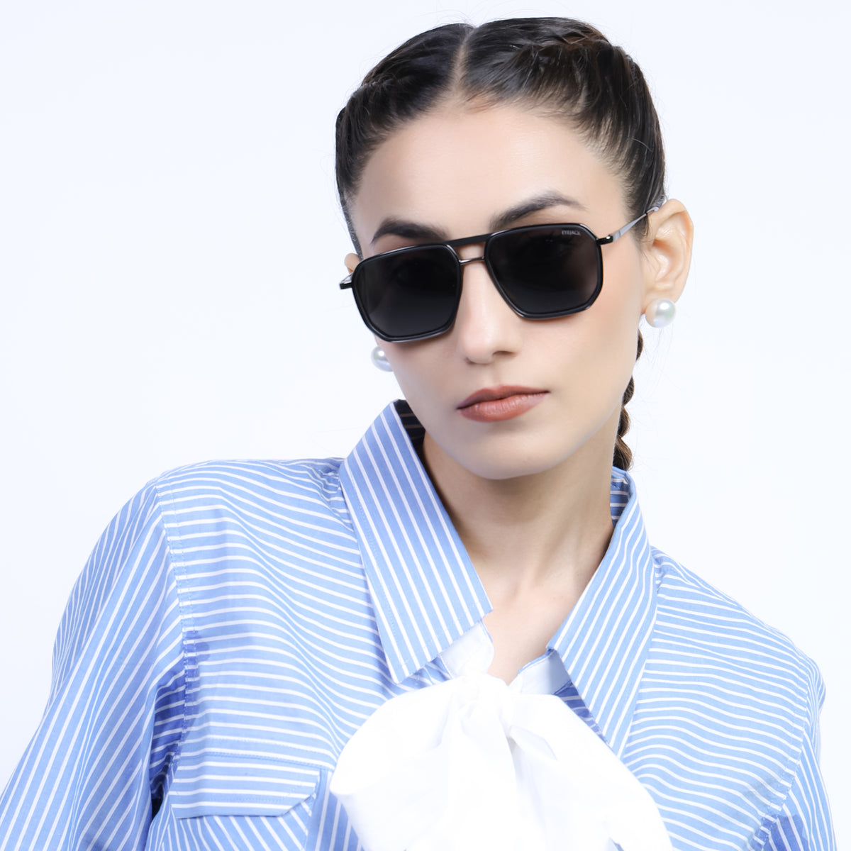 Eyejack Aura Black & Grey Wayfarer Polarized Sunglasses for Men & Women (2507PCL1519)
