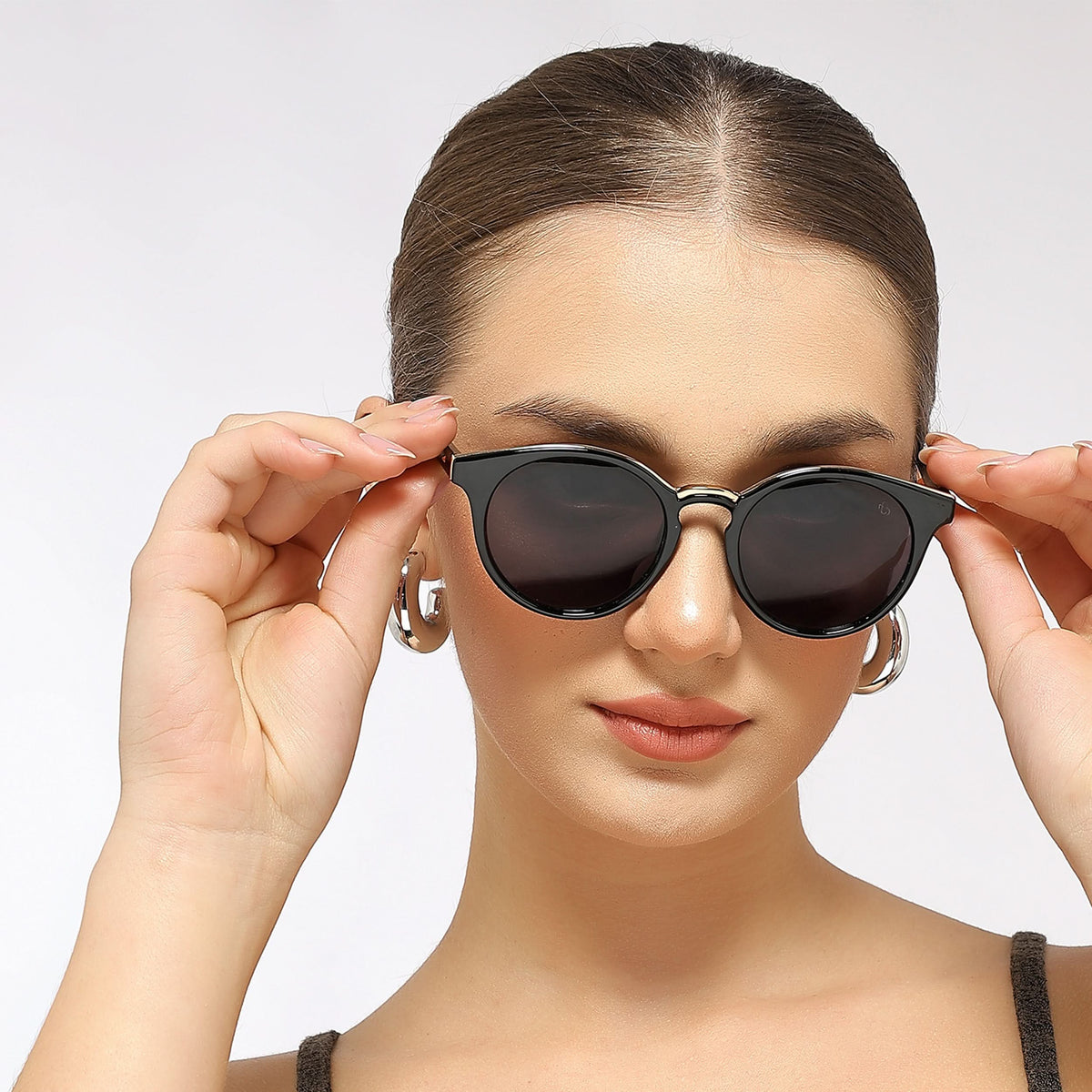 Eyejack Black & Golden Cateye Sunglasses for Women (30101CL885)