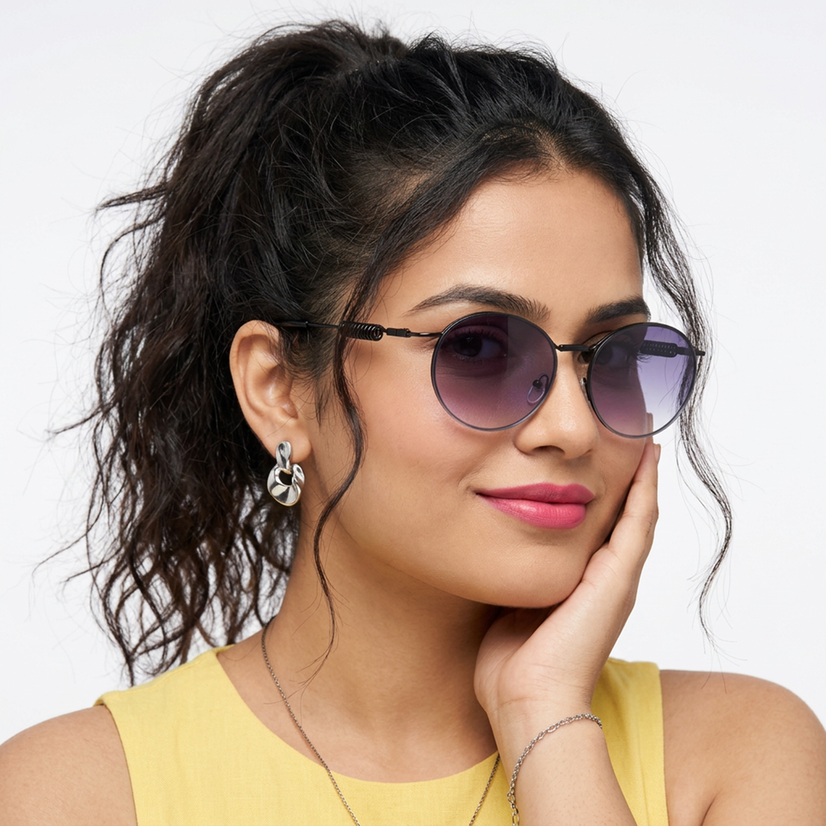 LOOP I Black Round Sunglasses (5113CL2583)