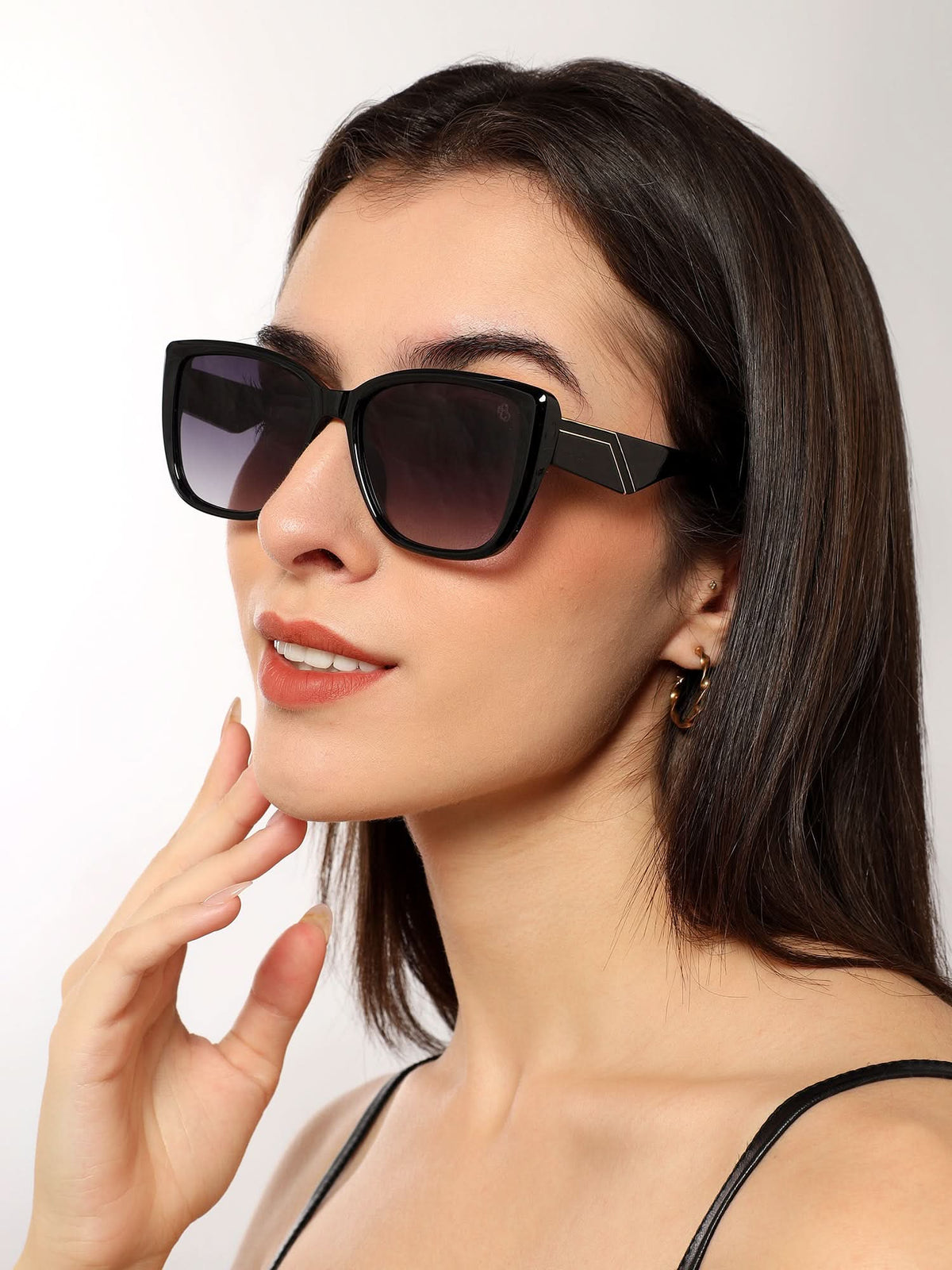 Eyejack Shine Black Cateye Sunglasses for Women (5661CL1261)