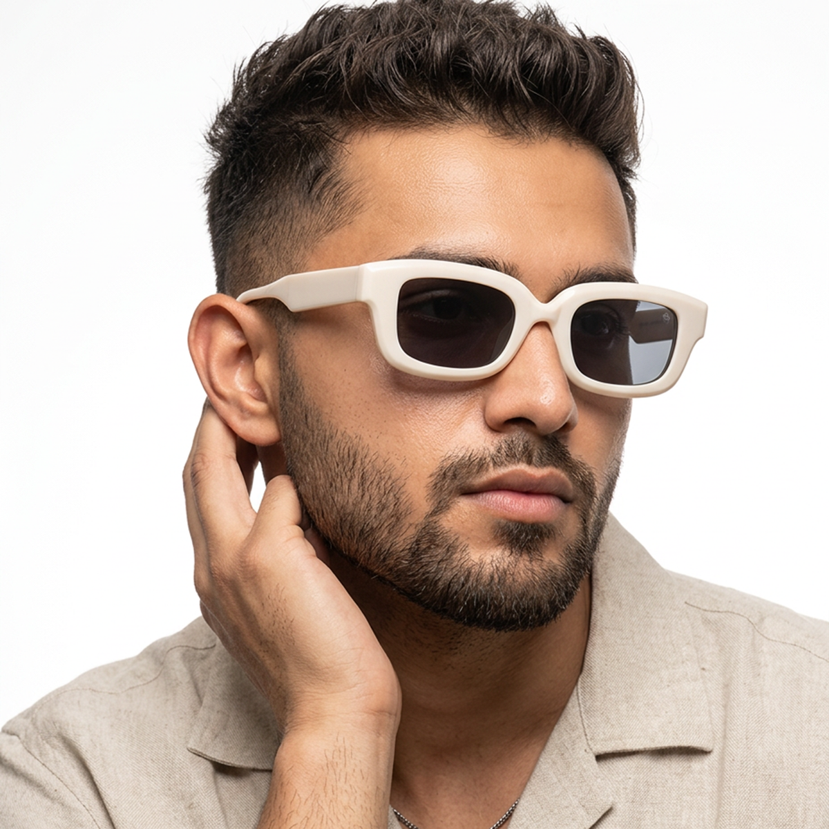 Eyejack White wayfarer Sunglasses for Men & Women (58027CL896)