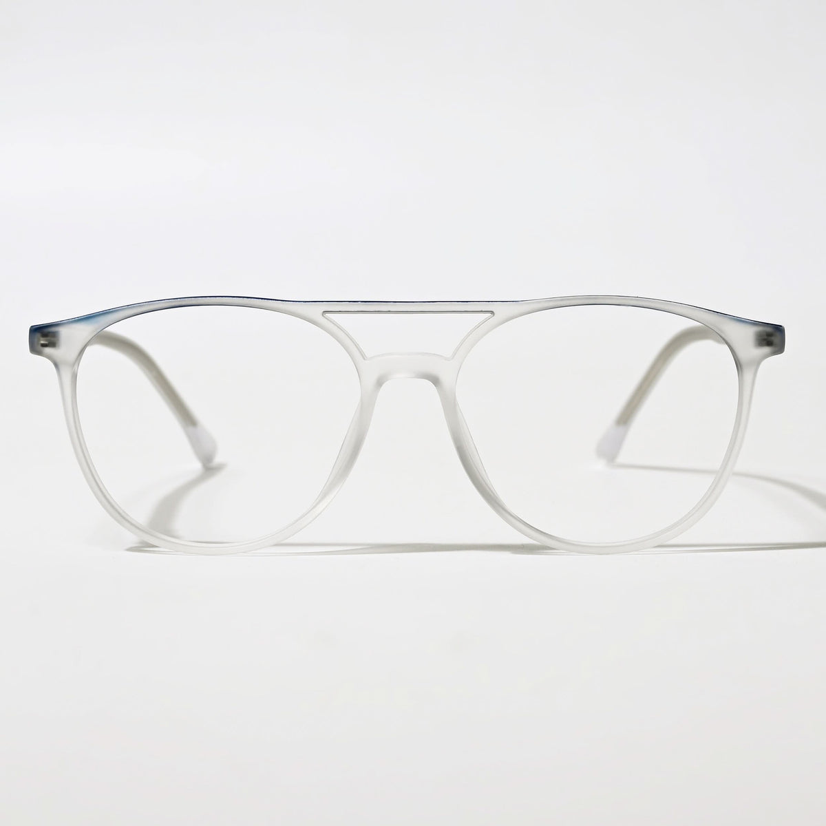 Eyejack Swift Matt Transparent & Blue Oval Eyeglasses for Men & Women (MB23002CL138-C3)
