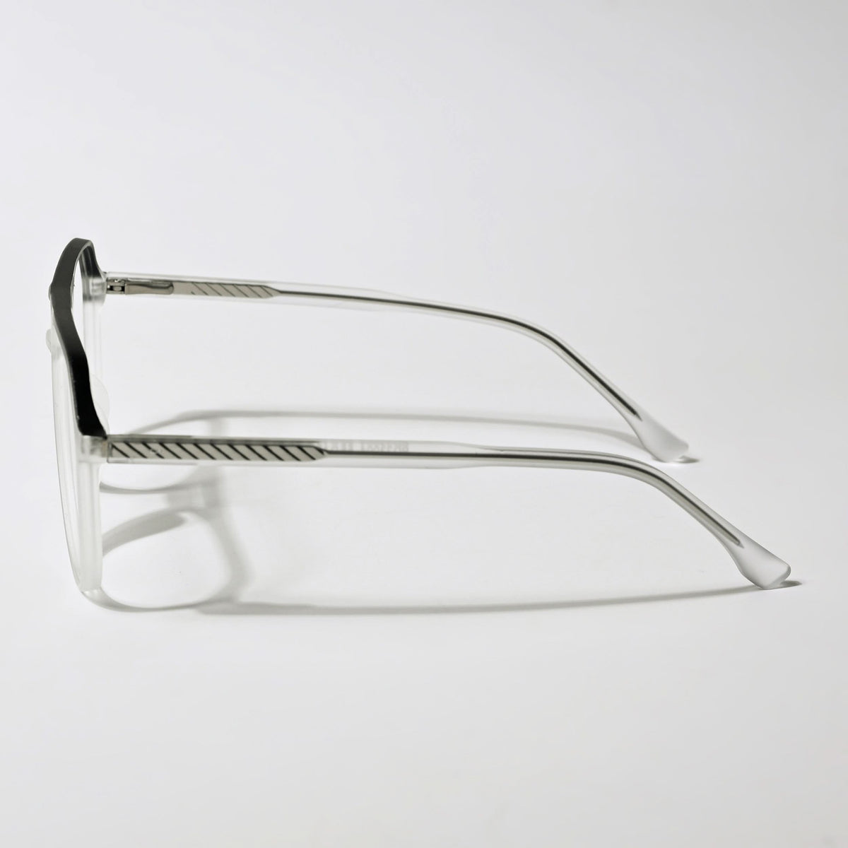 Eyejack Swift Matt Transparent & Black Aviator Eyeglasses for Men & Women (MB23004CL152-C1)
