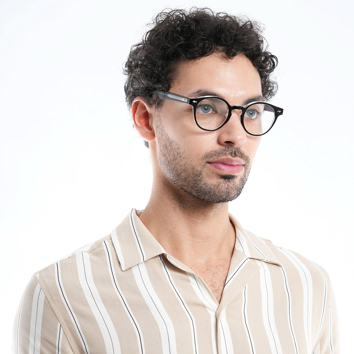 HEXXA Black & Transparent Round Eyeglasses for Men & Women (S9011CL477-C2)