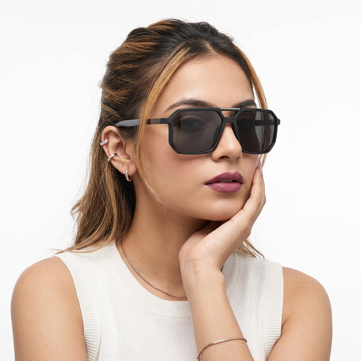 Eyejack Black Wayfarer Polarized Sunglasses for Men & Women (SR012PCL1112)