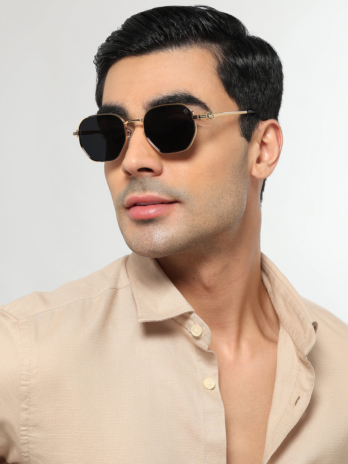 Majesty - Golden Wayfarer Polarized Sunglasses (WS1419PCL2207)