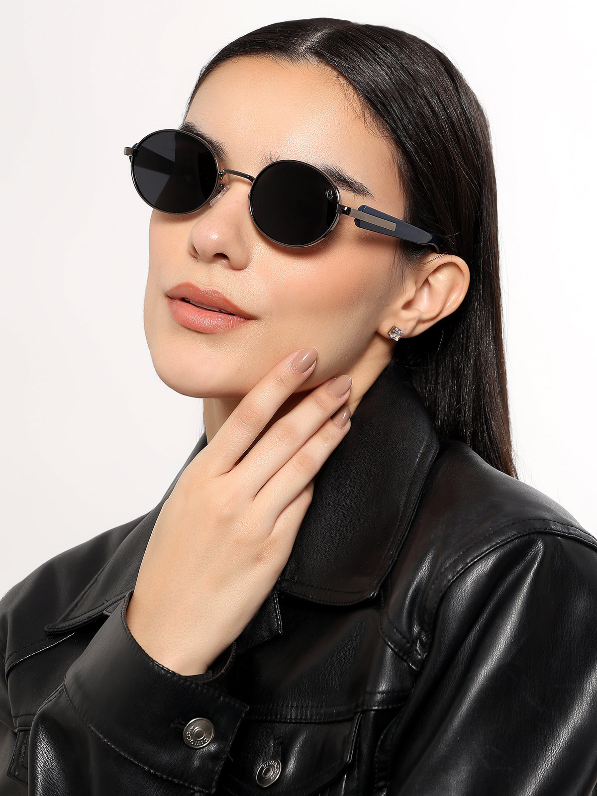 Cruze - Grey Oval Polarized Sunglasses (WU14110PCL2198)