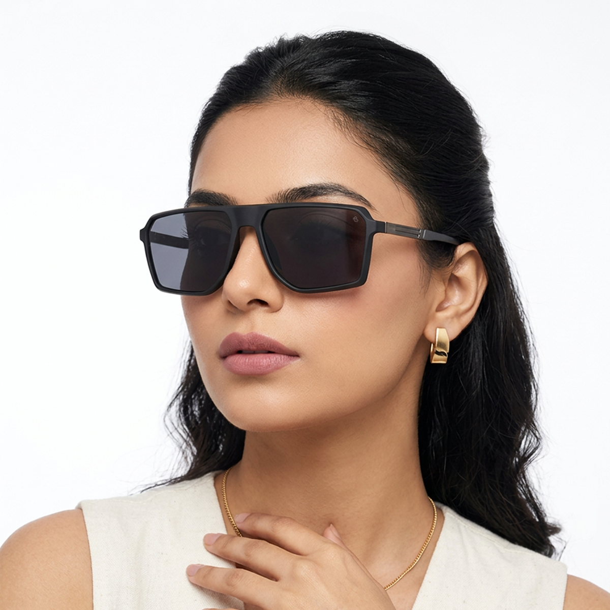 Eyejack Black Wayfarer Polarized Sunglasses for Men & Women (91127PCL1132)